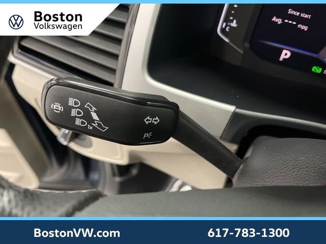 Certified 2022 Volkswagen Atlas SEL R-Line image 21