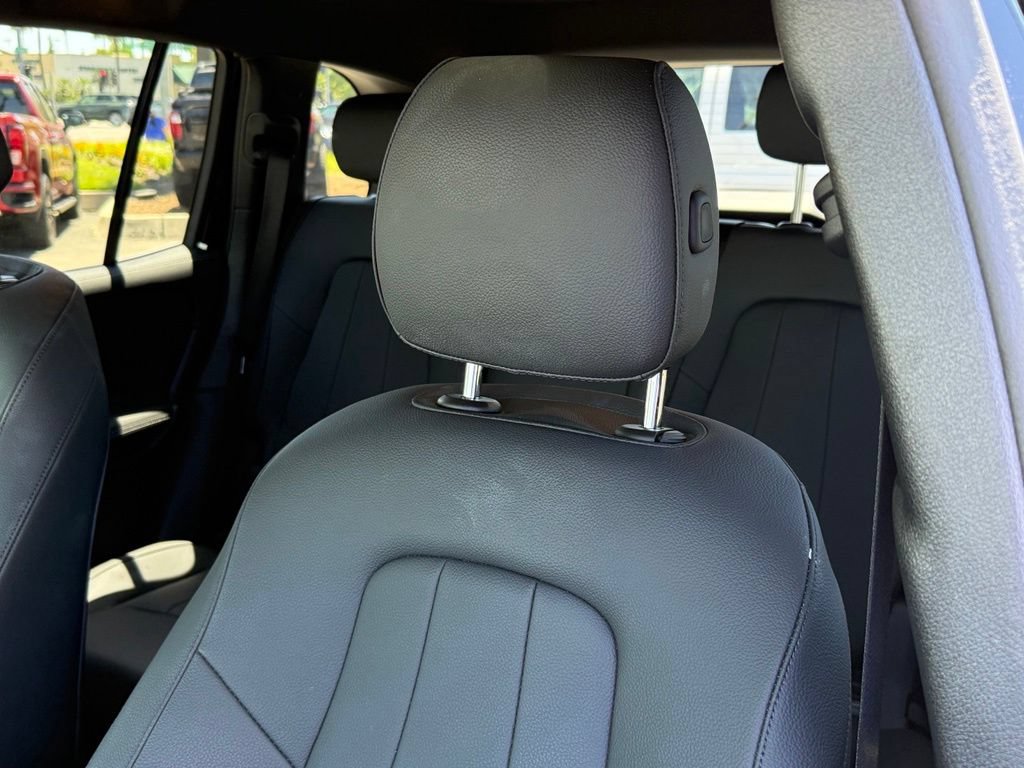 Certified 2026 Mercedes-Benz GLB 250 4MATIC image 3