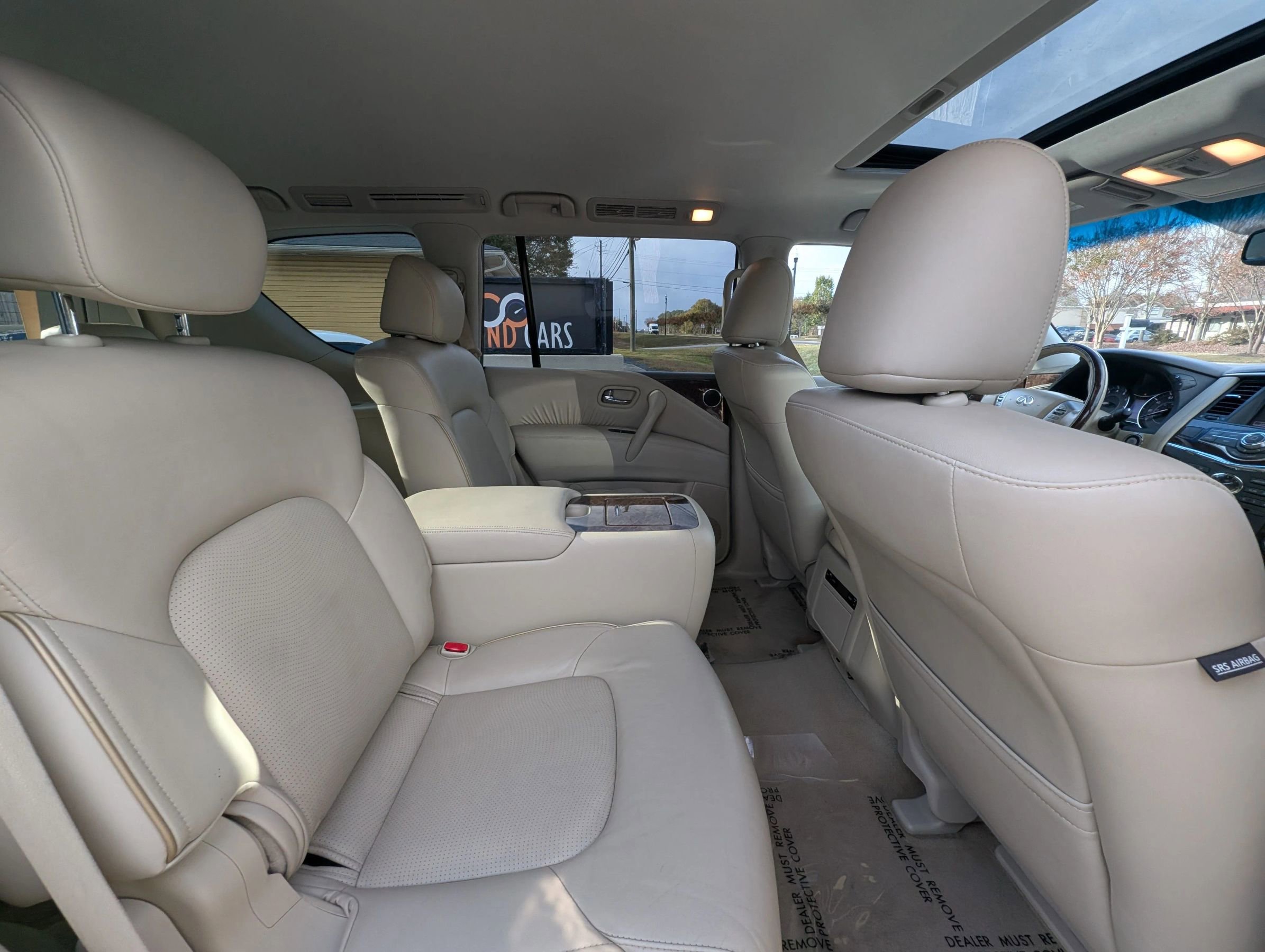 Used 2016 INFINITI QX80 Sport Utility 4D w/ Driver's Assistance Package image 41