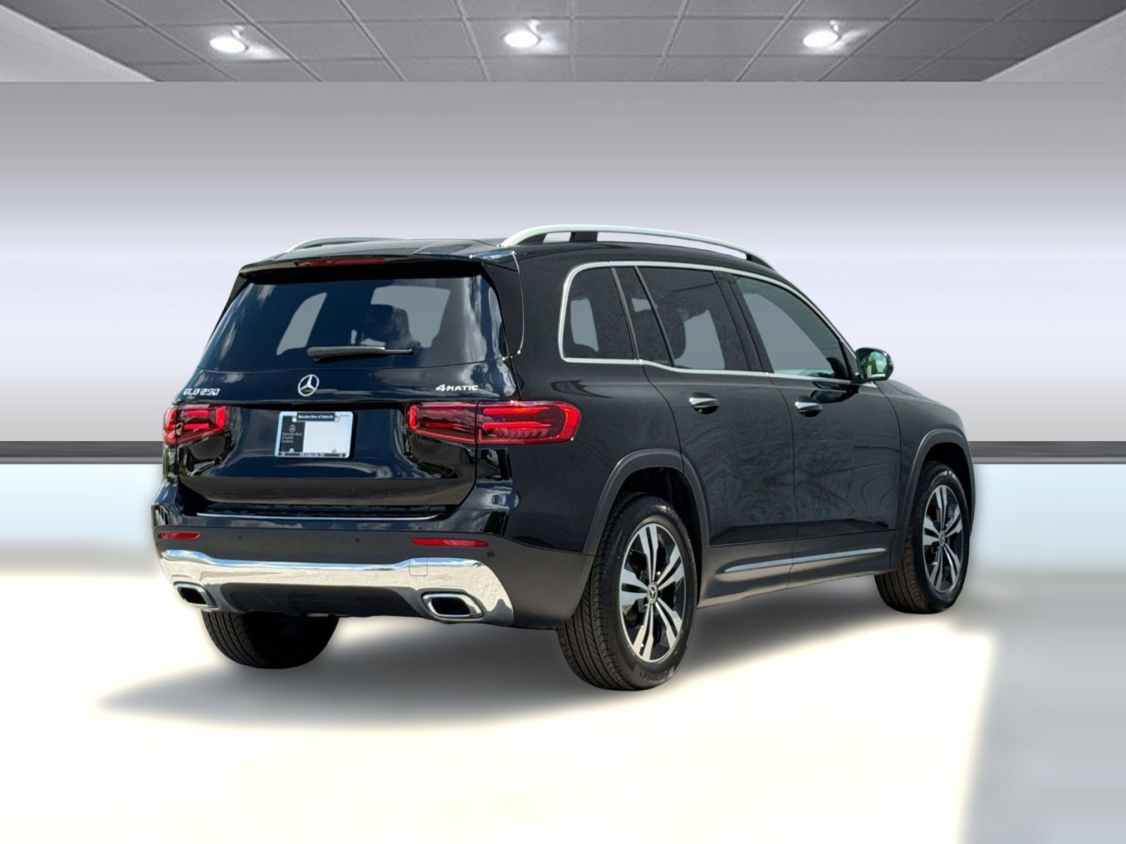 Used 2026 Mercedes-Benz GLB 250 4MATIC image 9