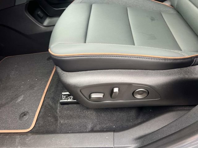 New 2026 GMC Acadia AT4 w/ Luxury Package image 20