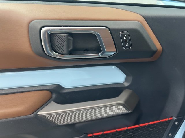 Used 2023 Ford Bronco Heritage Edition image 11