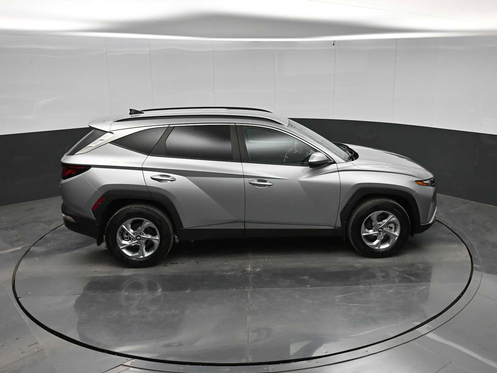 Certified 2024 Hyundai Tucson SEL AWD/4WD image 33