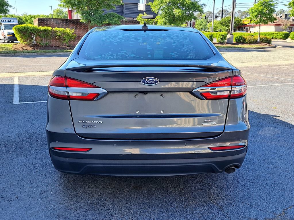 Used 2020 Ford Fusion SE w/ Equipment Group 151A FWD image 5