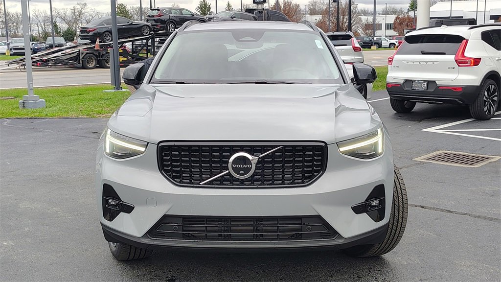 New 2026 Volvo XC40 B5 Plus w/ Climate Package image 30