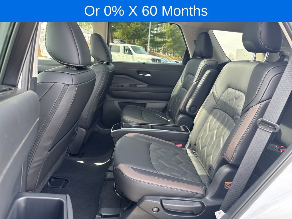 New 2026 Nissan Pathfinder Platinum image 25