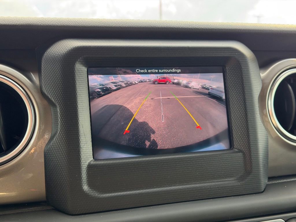 Used 2021 Jeep Wrangler Unlimited Sahara image 31