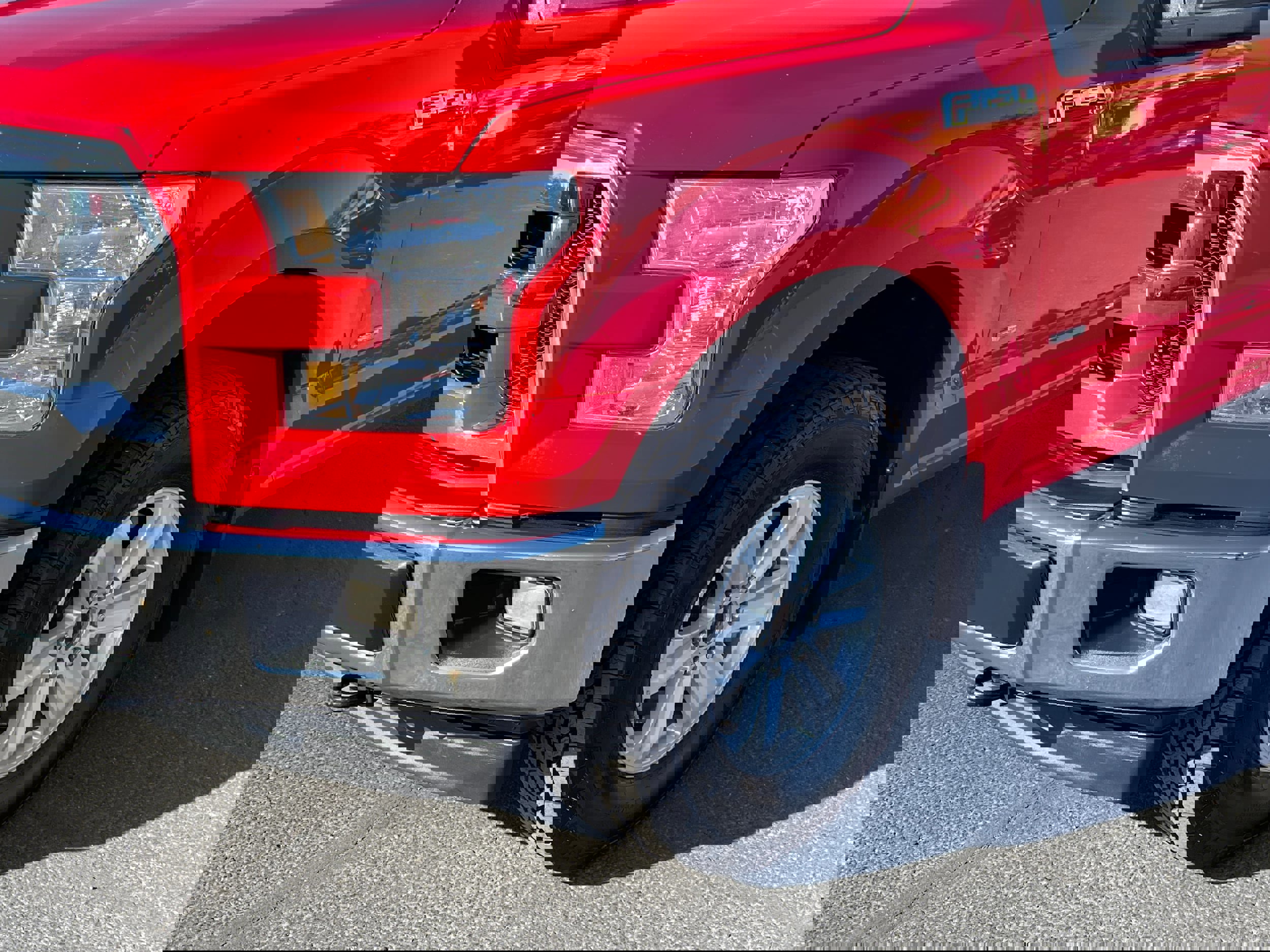 Used 2017 Ford F150 XLT image 10