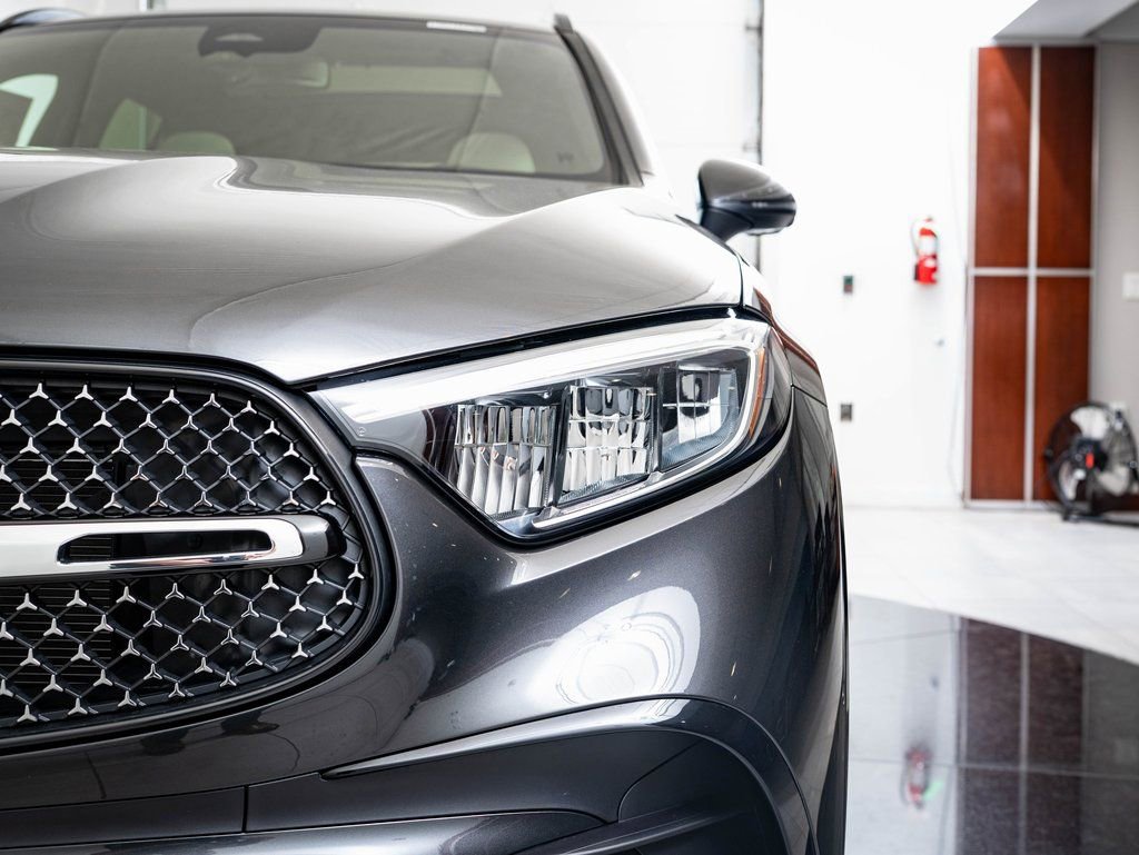 New 2026 Mercedes-Benz GLC 300 4MATIC image 16
