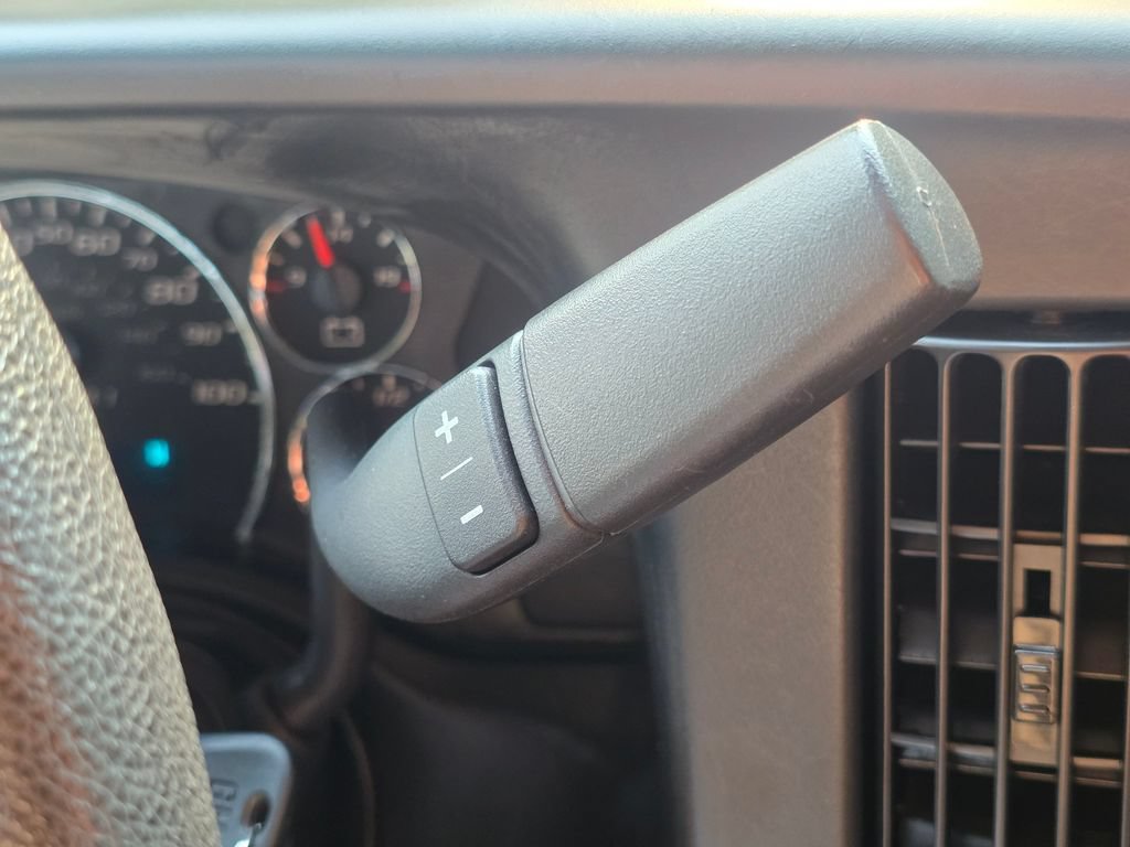 Used 2015 Chevrolet Express 2500 LS RWD image 30