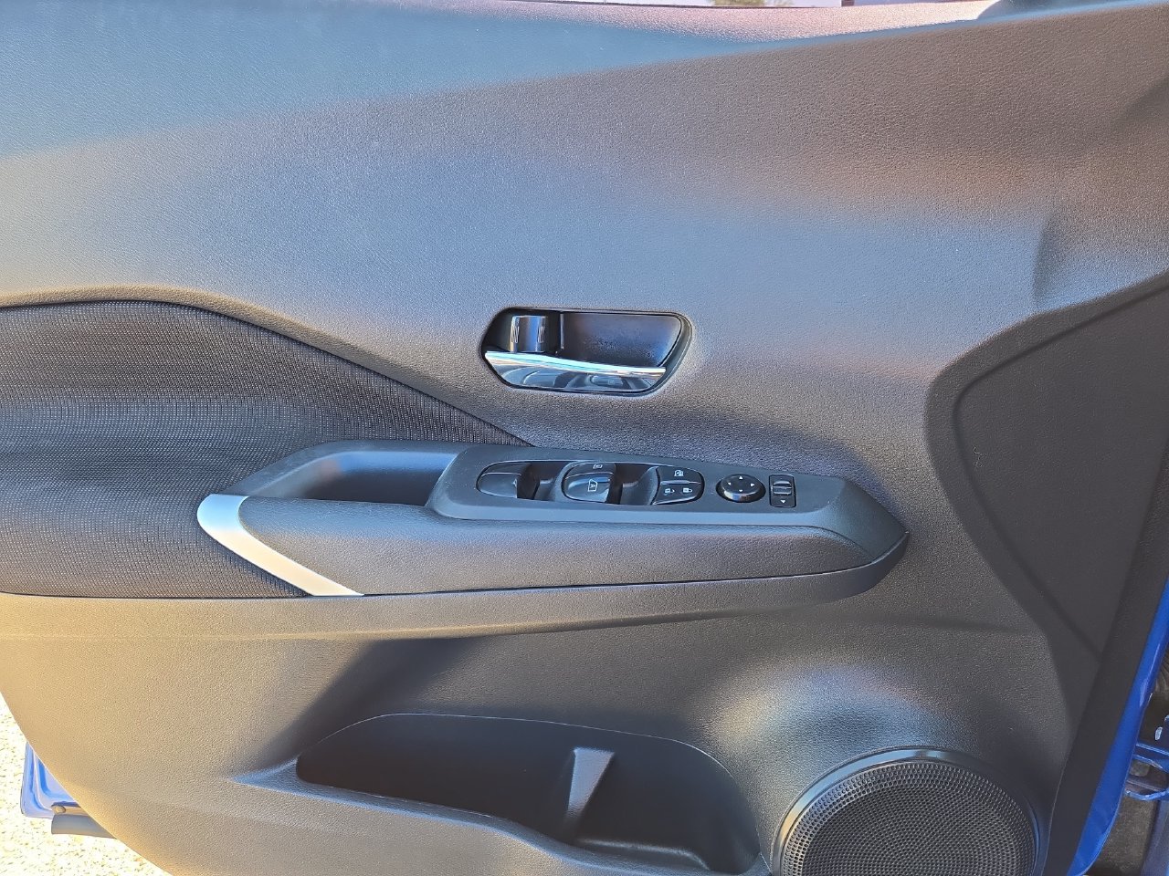 Certified 2022 Nissan Kicks SV FWD image 20