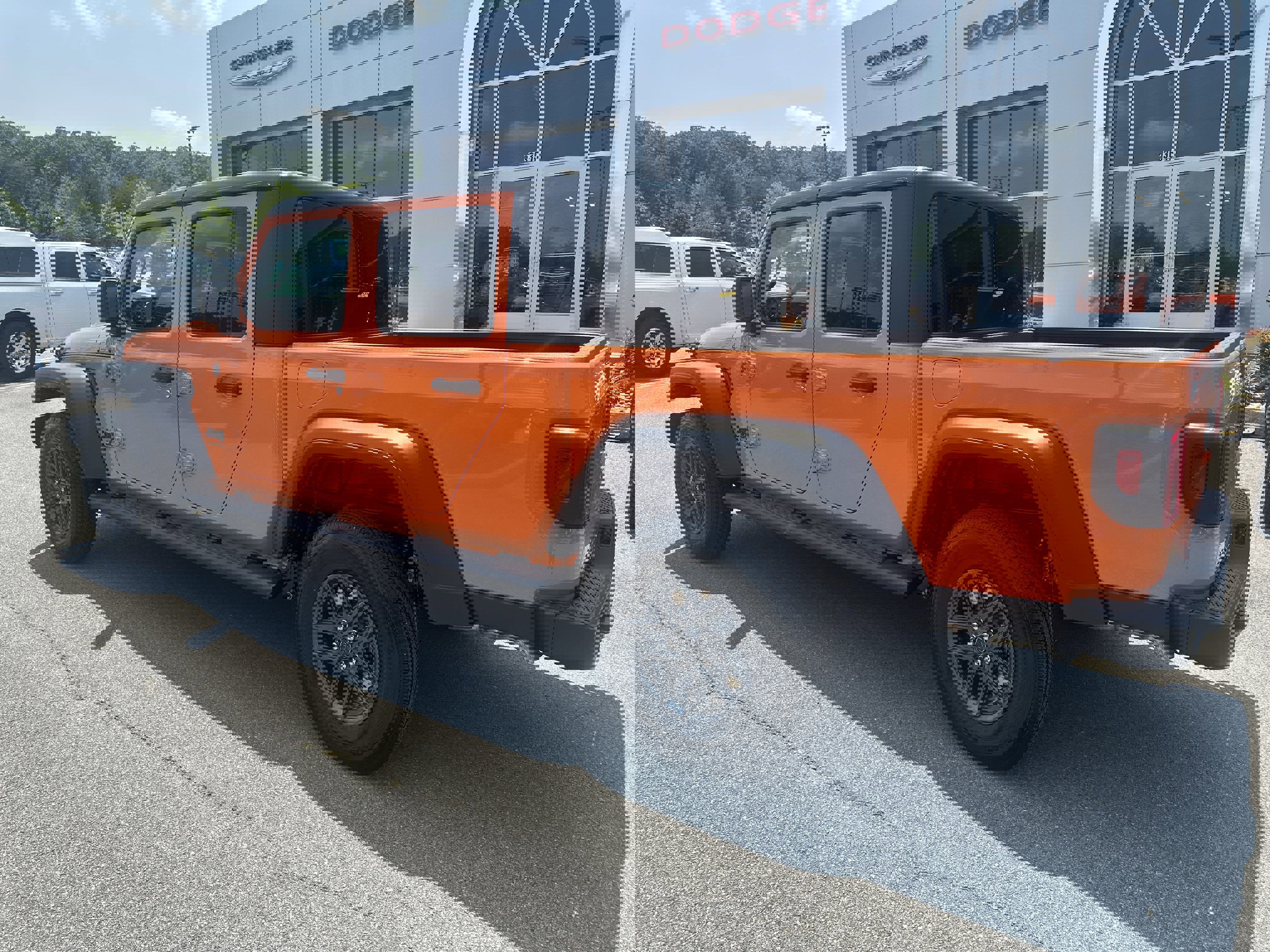 New 2025 Jeep Gladiator Sport image 10