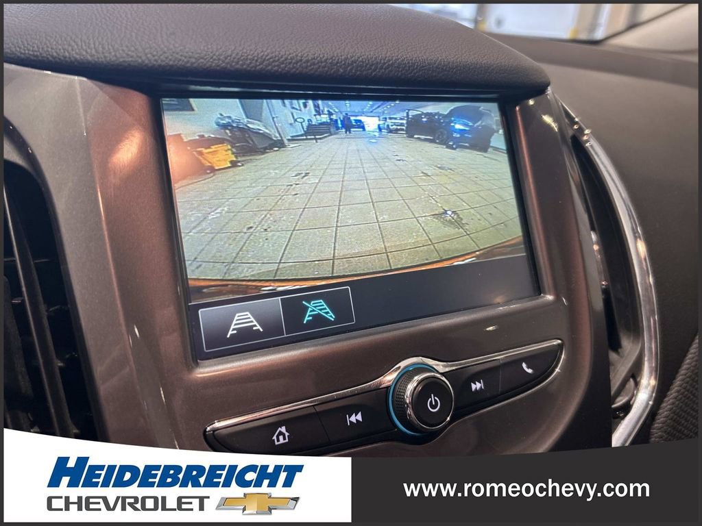 Used 2017 Chevrolet Cruze LT w/ Convenience Package image 24