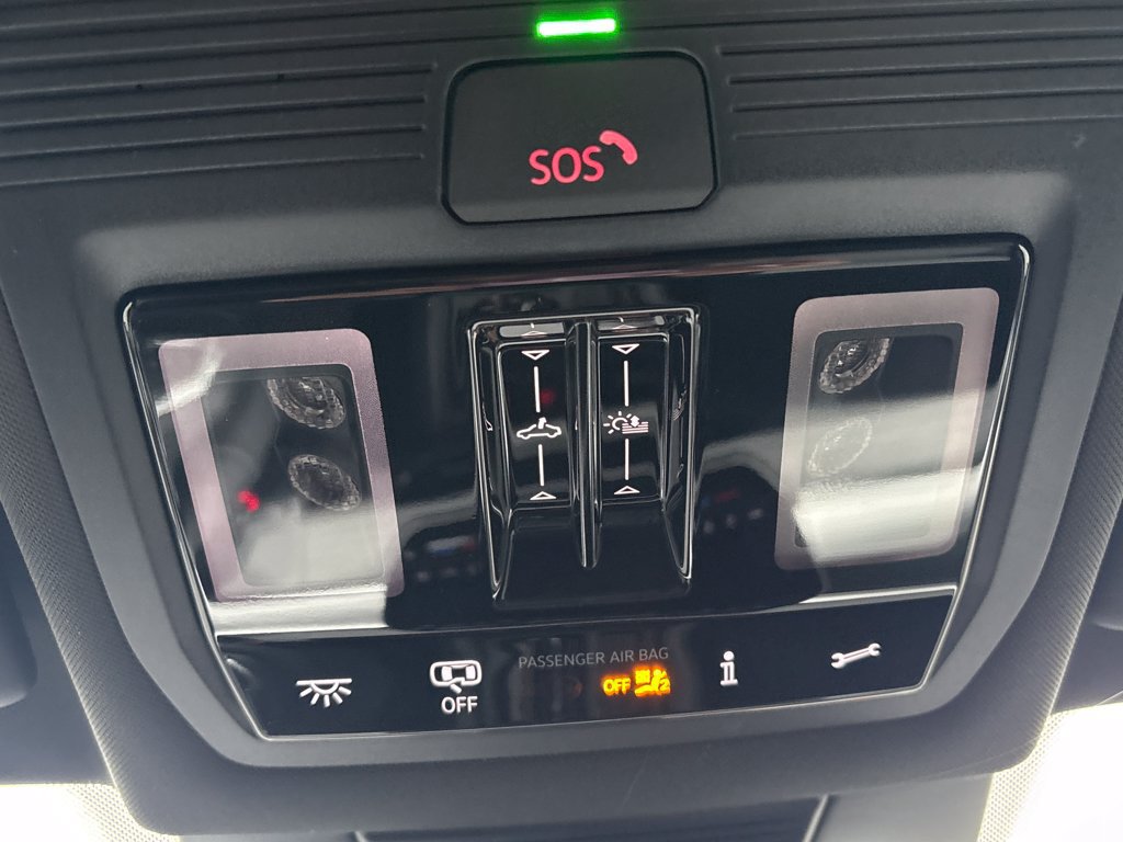 New 2026 Volkswagen Tiguan SE R-Line AWD/4WD image 18