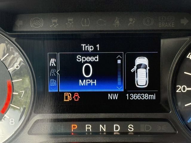 Used 2017 Ford Explorer XLT AWD/4WD image 23