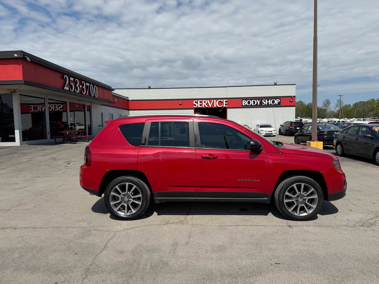 Used 2017 Jeep Compass Sport w/ Power Value Group image 2