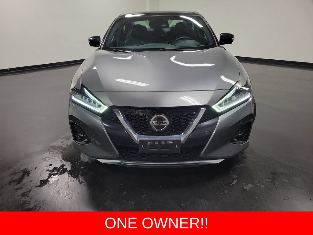 Used 2020 Nissan Maxima SR w/ Sport Mat Group FWD image 2
