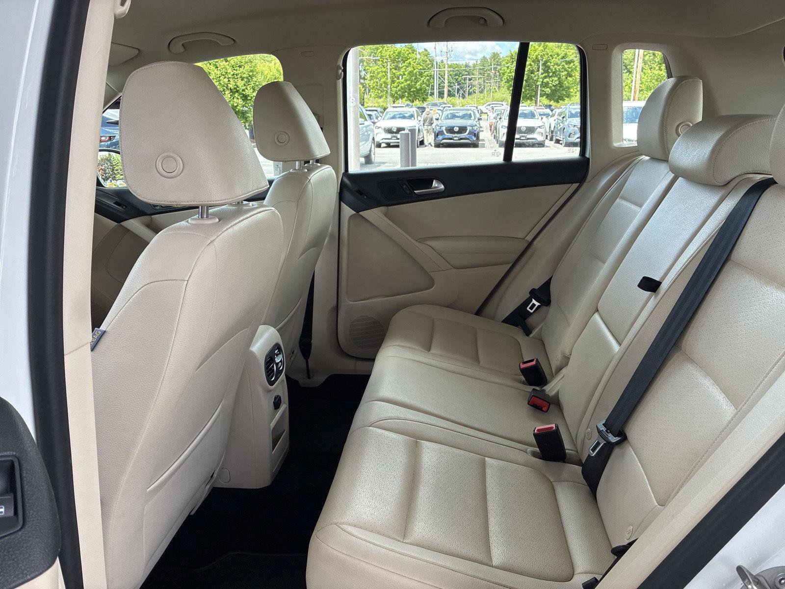 Used 2017 Volkswagen Tiguan S AWD/4WD image 10