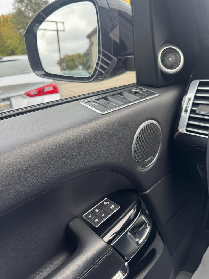 Used 2017 Land Rover Range Rover Supercharged image 15