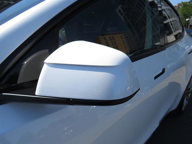 Used 2026 Tesla Model Y Long Range RWD image 21