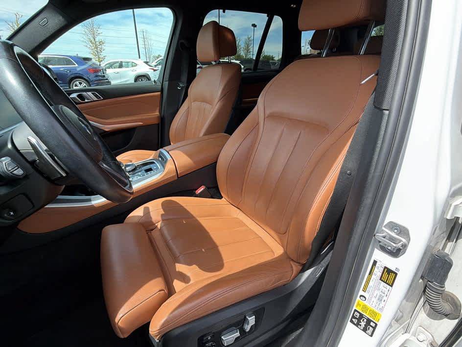 Used 2022 BMW X5 M50i w/ Executive Package AWD/4WD image 13