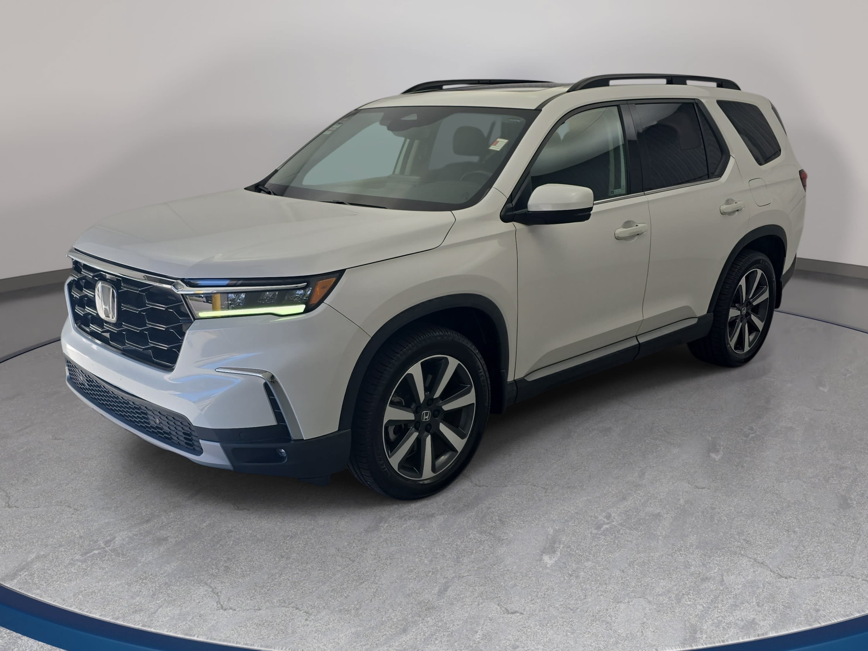 Certified 2024 Honda Pilot Touring