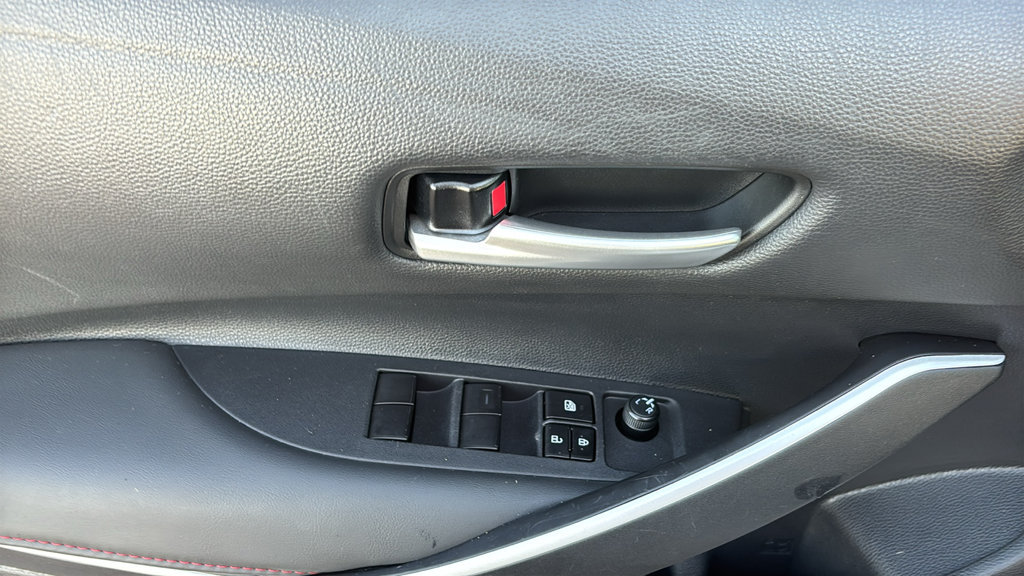 Used 2025 Toyota Corolla SE FWD image 10