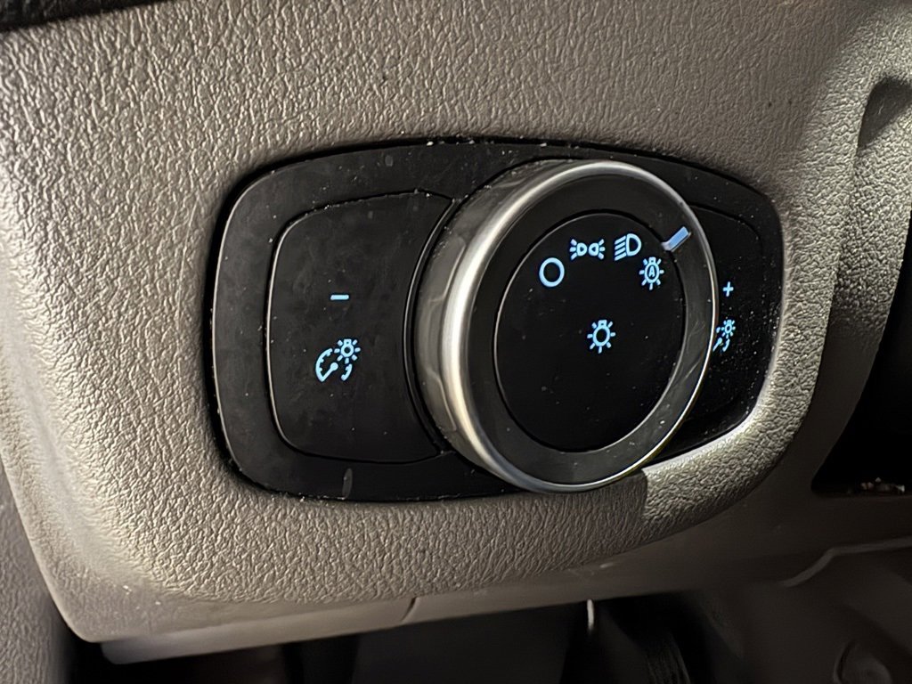 Used 2023 Ford Transit Connect XL image 19