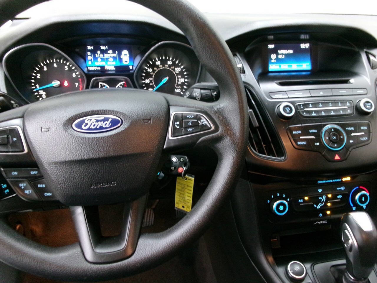 Used 2016 Ford Focus SE FWD image 30