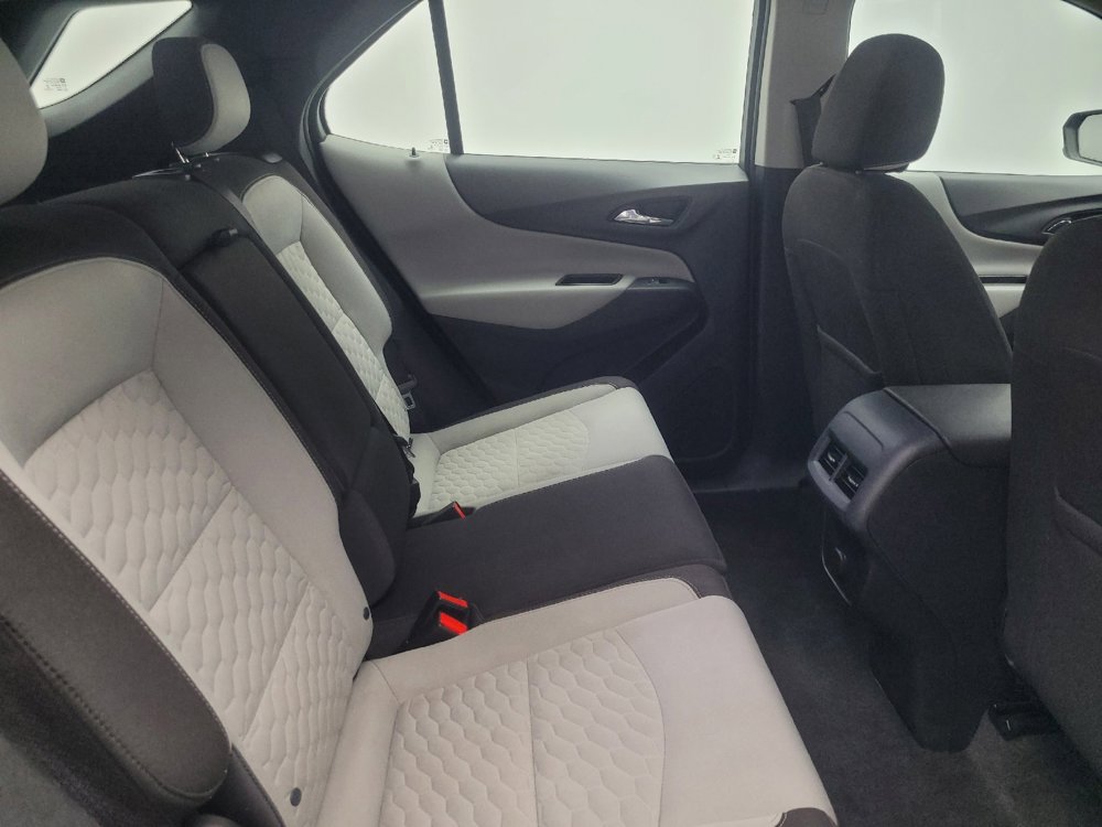 Used 2018 Chevrolet Equinox LS image 19