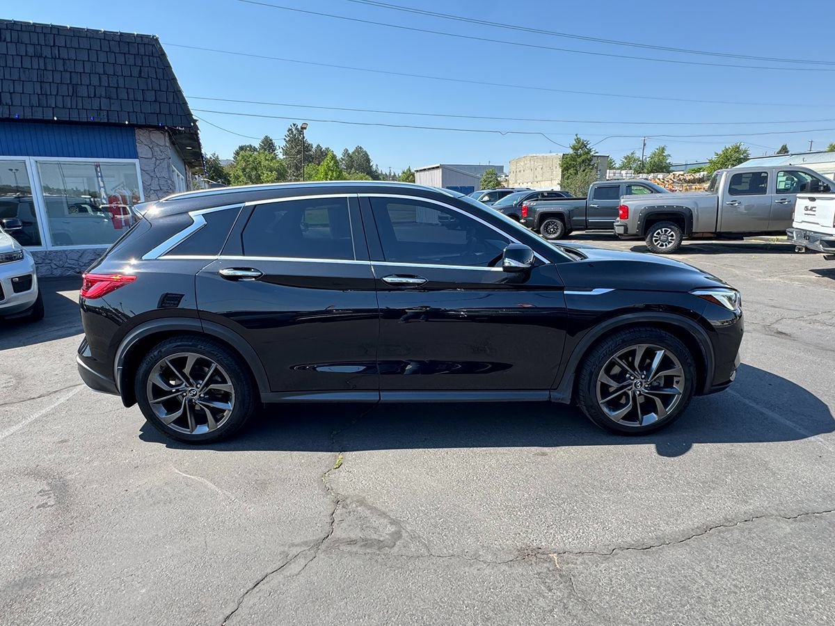 Used 2019 INFINITI QX50 Essential w/ Sensory Package AWD/4WD image 12