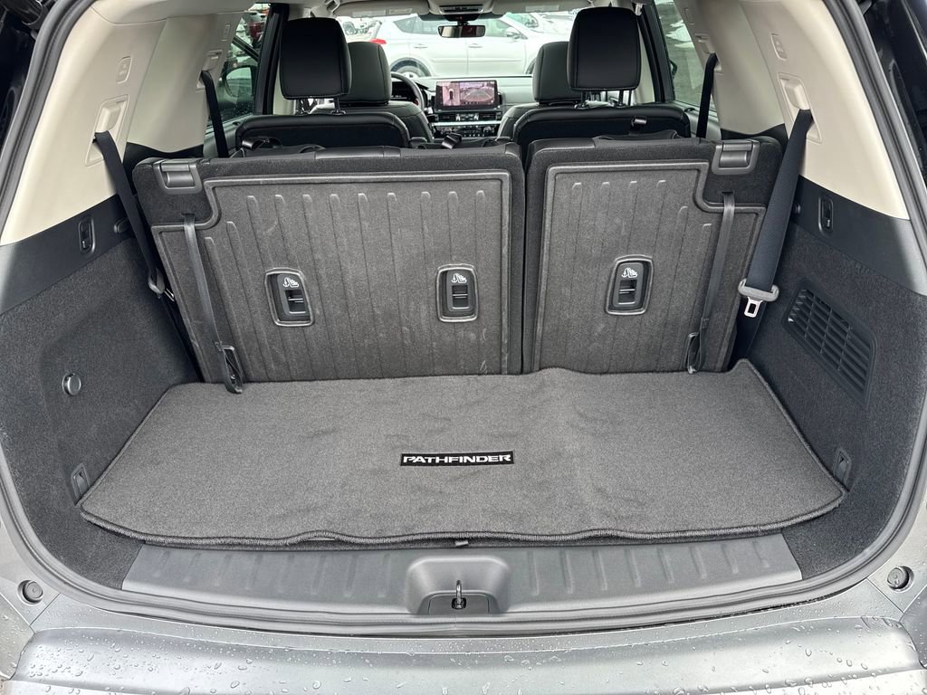 New 2026 Nissan Pathfinder Platinum image 24