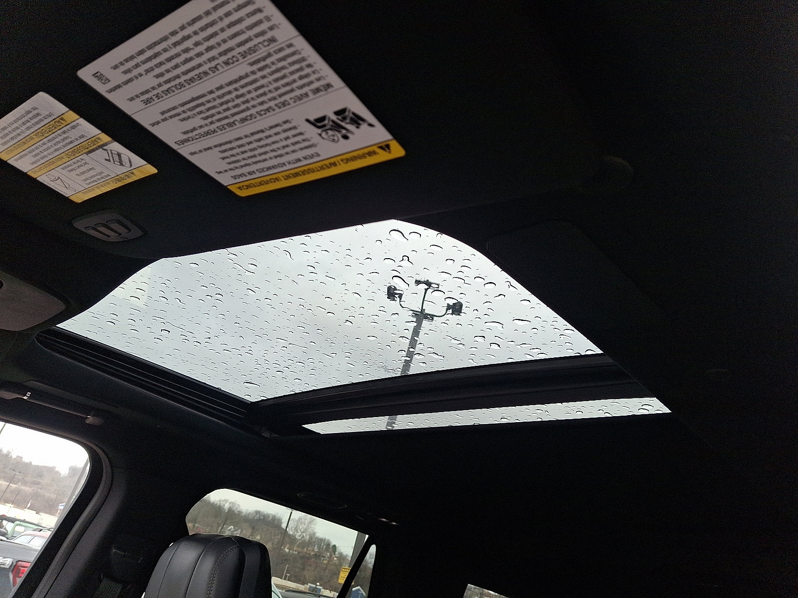 Used 2025 Lincoln Navigator Reserve w/ Jet Appearance Package image 14
