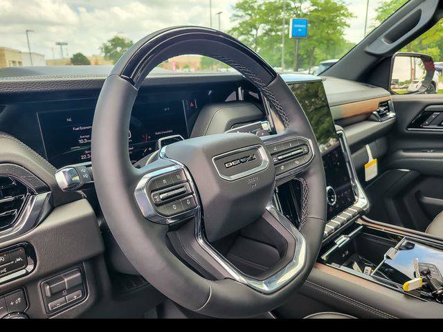 New 2026 GMC Yukon Denali w/ Denali Reserve Package AWD/4WD image 12