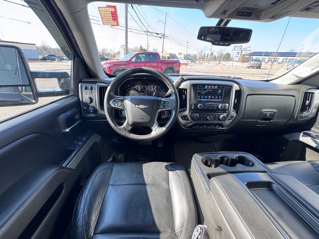 Used 2017 Chevrolet Silverado 1500 LTZ Z71 w/ Midnight Edition image 26