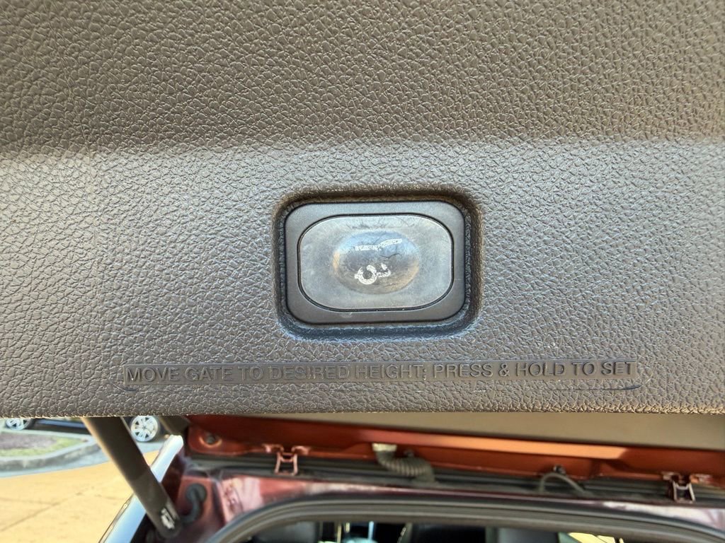 Used 2015 Ford Explorer XLT w/ Equipment Group 202B image 8