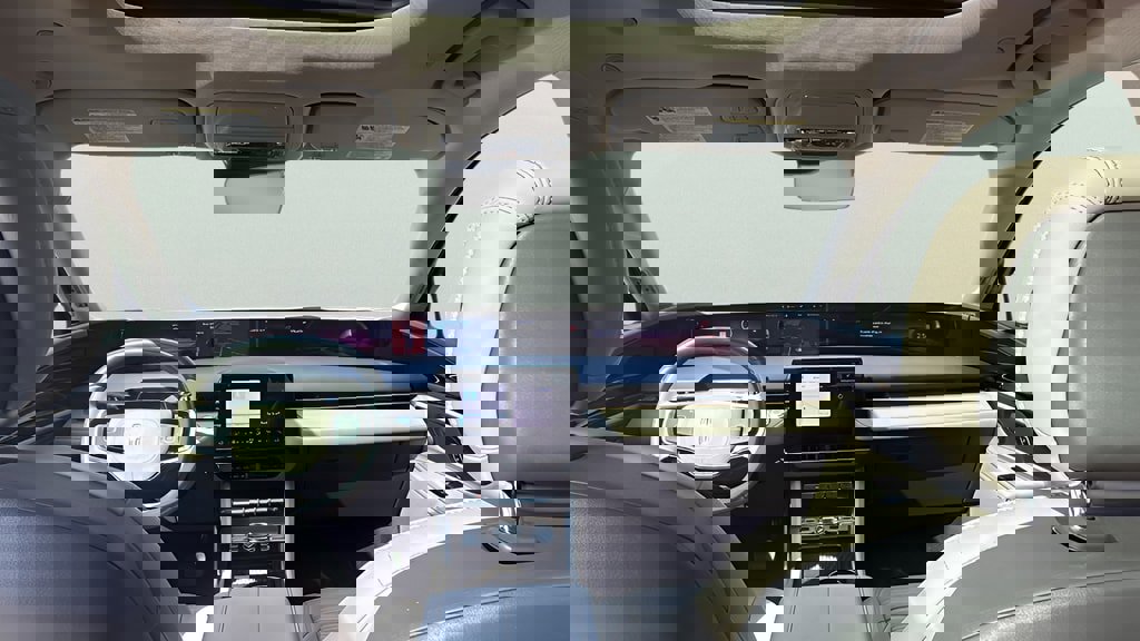 Used 2025 Lincoln Nautilus Reserve image 28