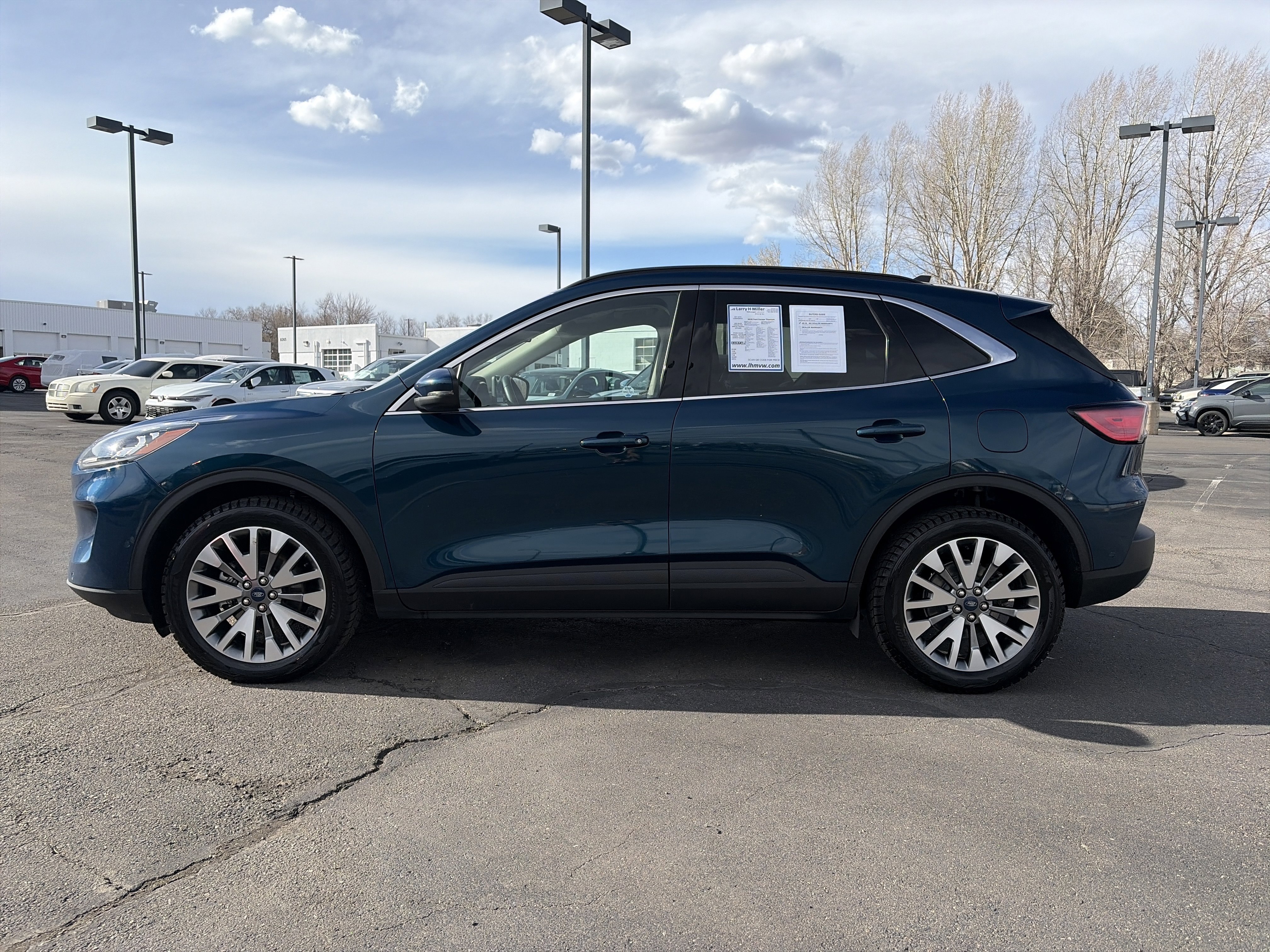 Used 2020 Ford Escape Titanium image 8