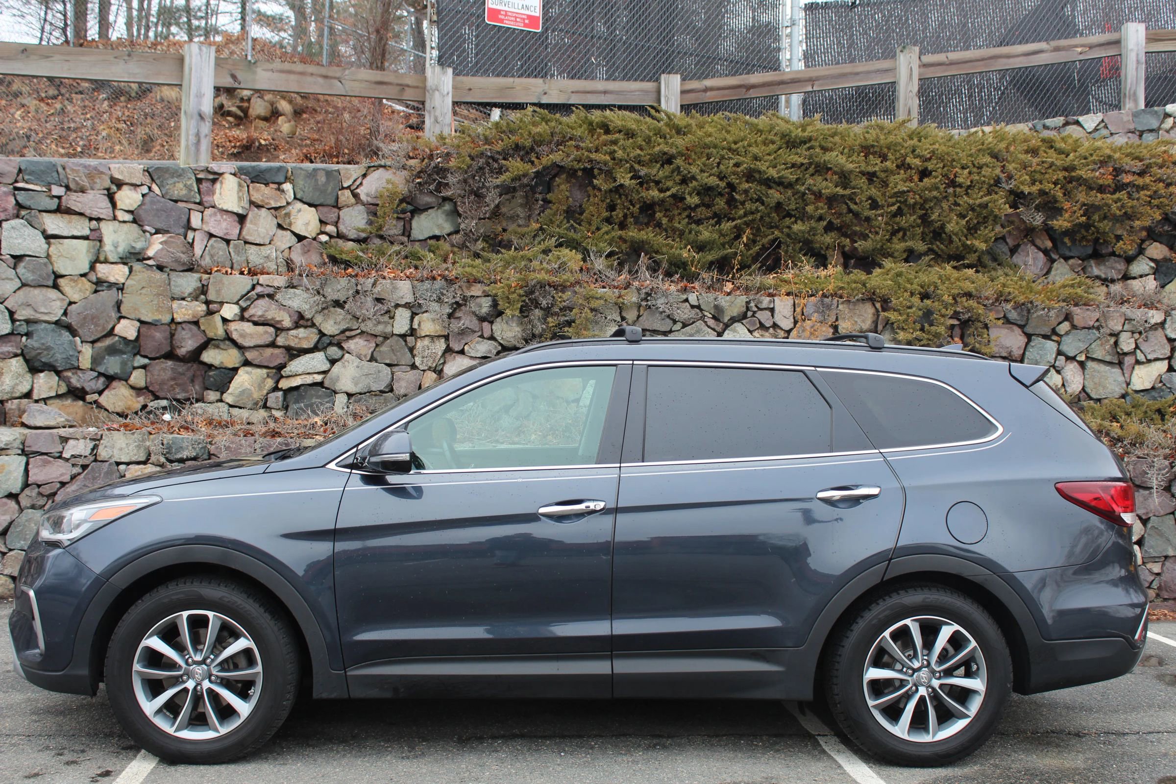 Used 2017 Hyundai Santa Fe SE w/ SE Premium Package 02 image 6