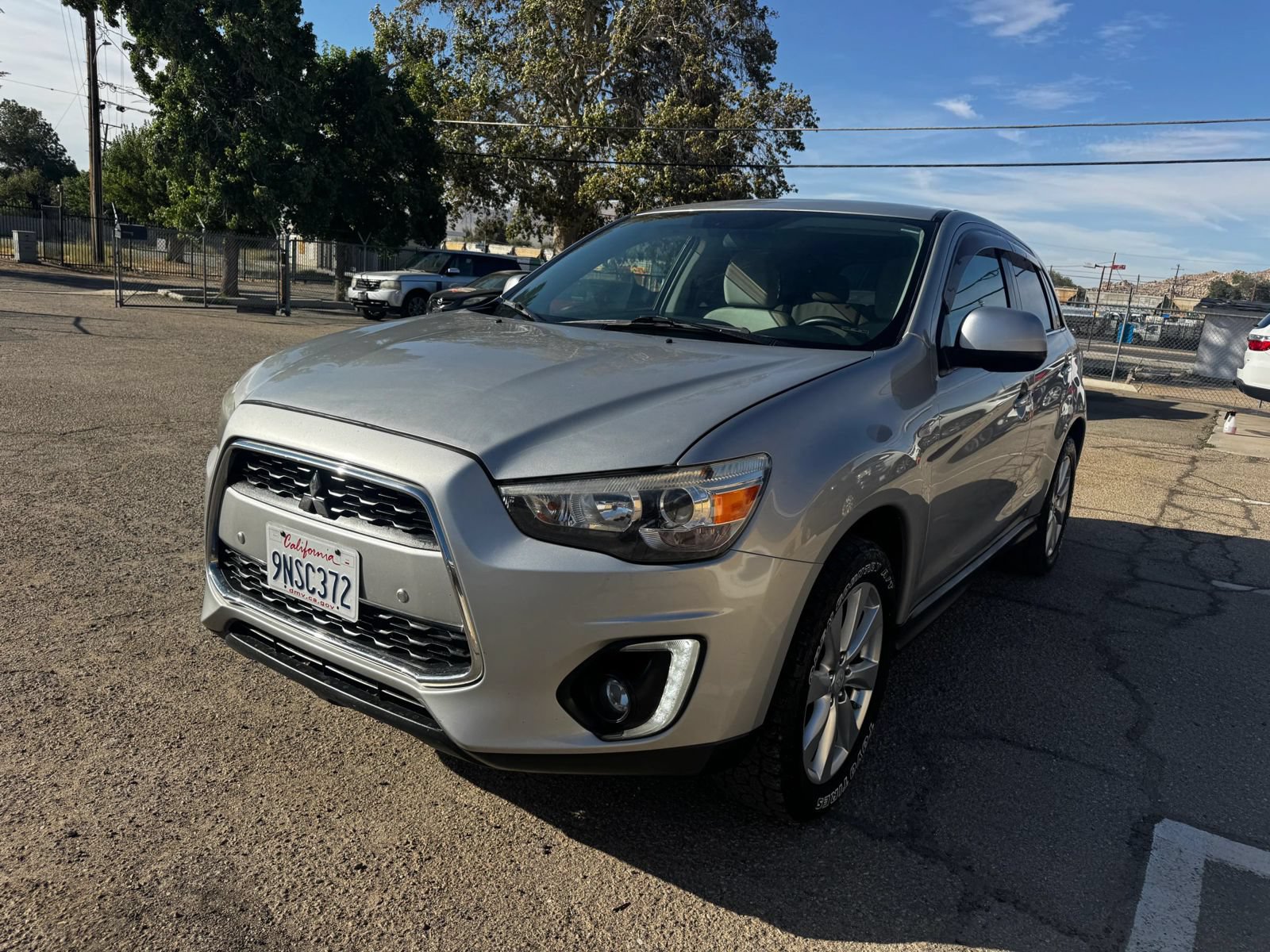 Used 2015 Mitsubishi Outlander Sport SE AWD/4WD image 2
