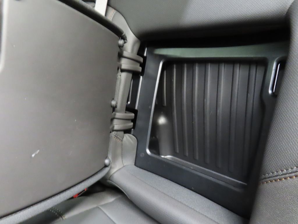 Used 2025 GMC Sierra 2500 AT4 image 55