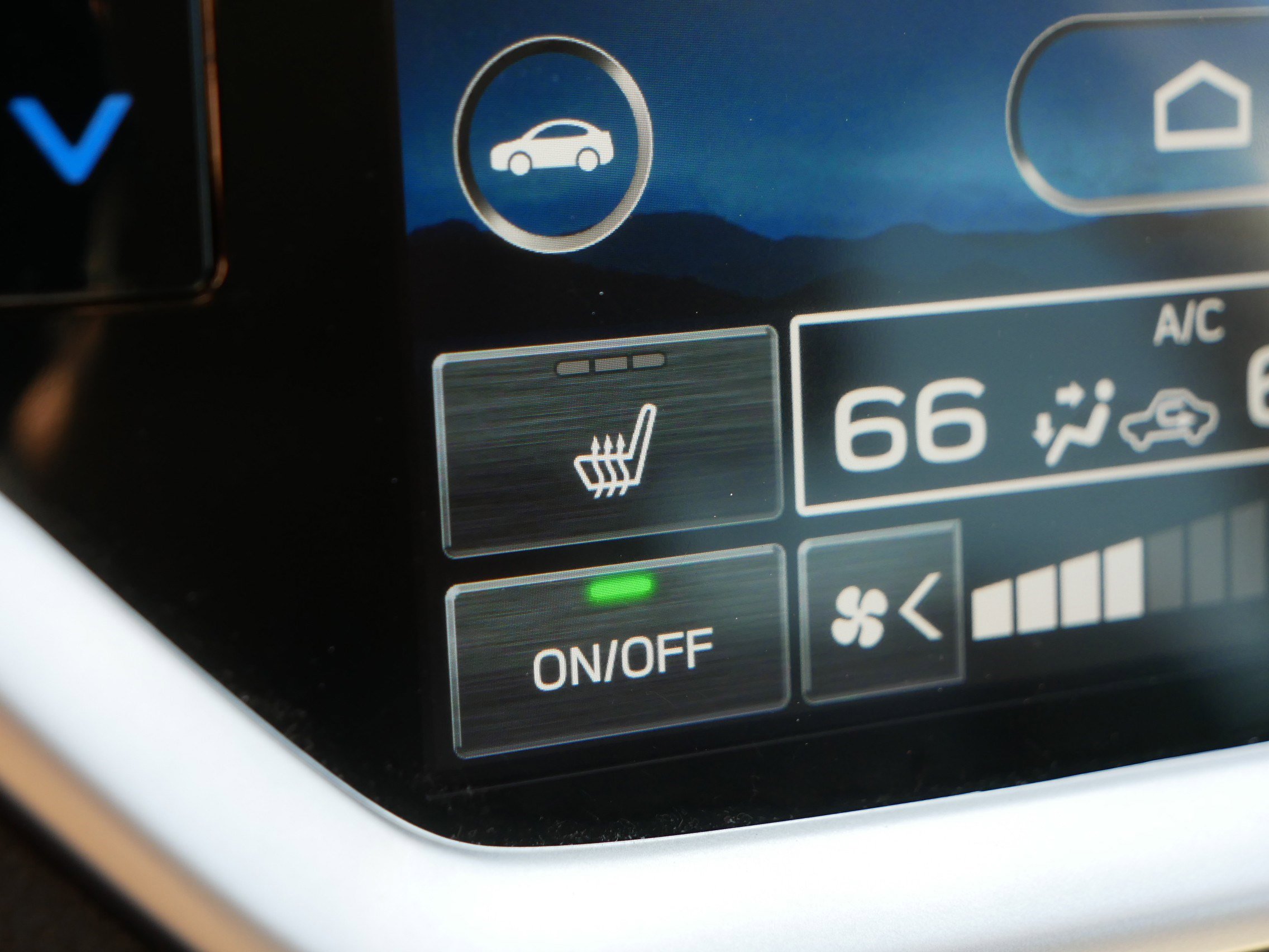 Used 2023 Subaru Ascent Limited w/ Technology Package image 28