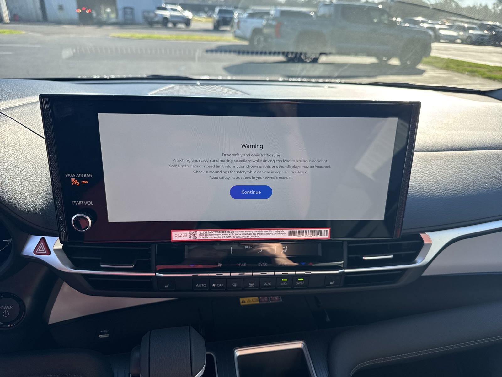 New 2025 Toyota Sienna XLE FWD image 19