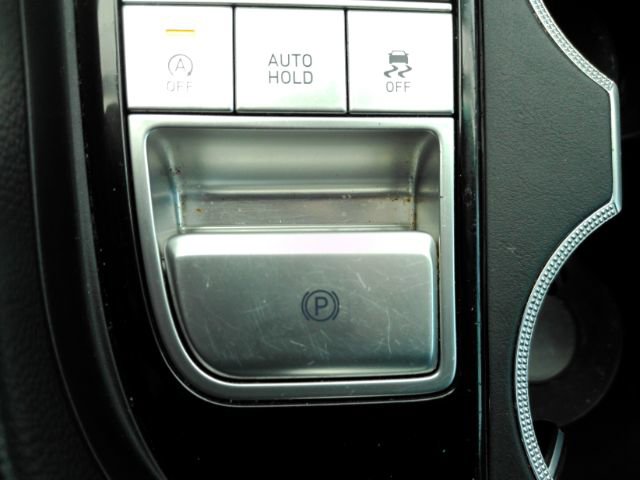 Used 2020 Genesis G70 2.0T image 52