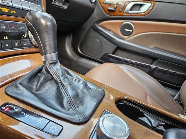 Used 2015 Mercedes-Benz SLK 350 image 11