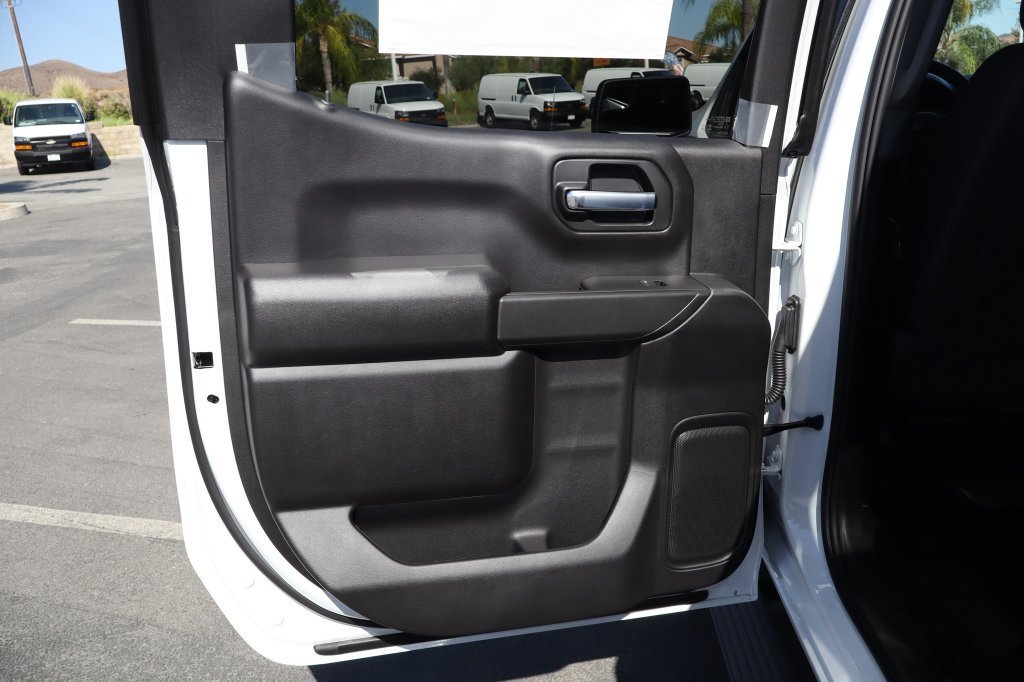 New 2026 Chevrolet Silverado 1500 Custom RWD image 31