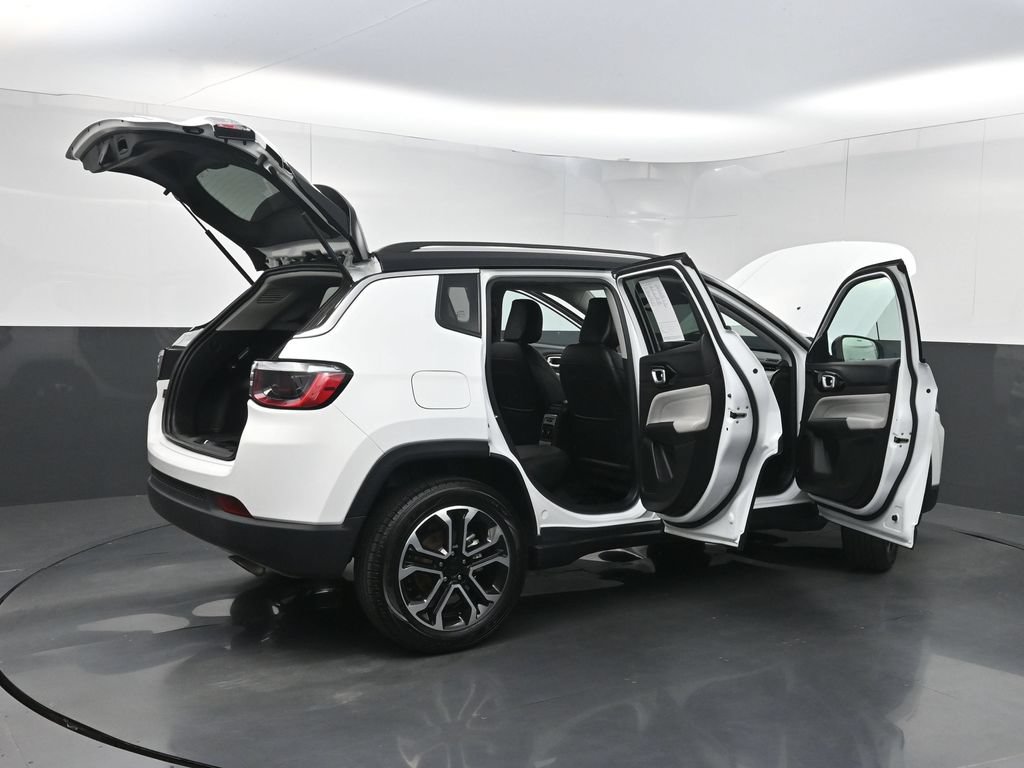Used 2022 Jeep Compass Limited AWD/4WD image 39