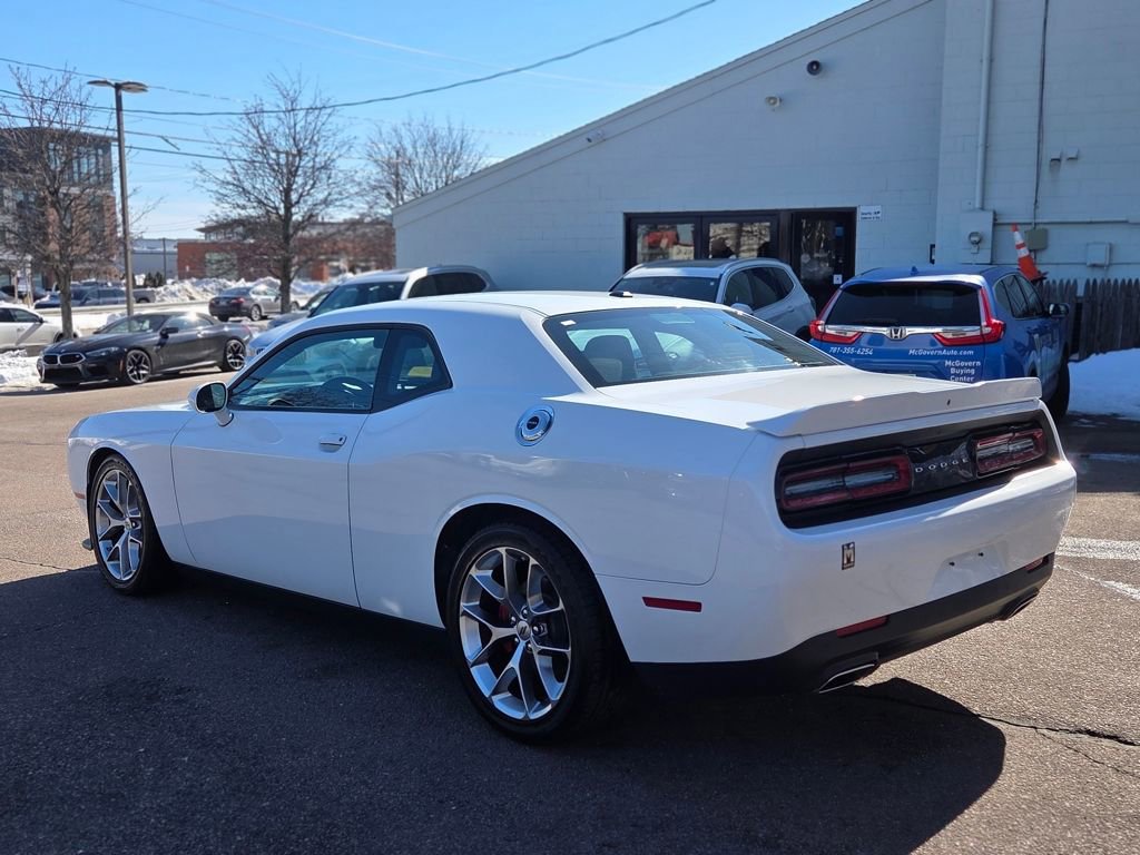 Used 2022 Dodge Challenger GT image 4