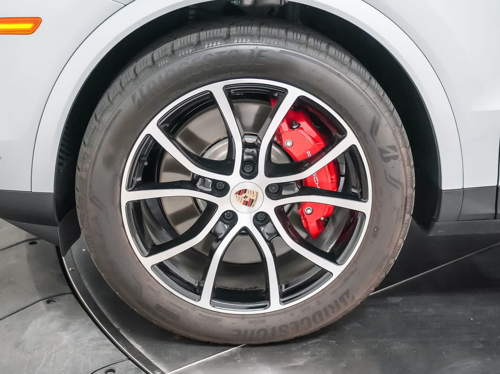 Certified 2026 Porsche Cayenne S AWD/4WD image 13