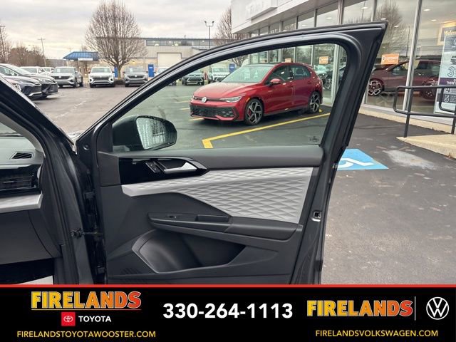 Used 2023 Volkswagen Taos S image 25